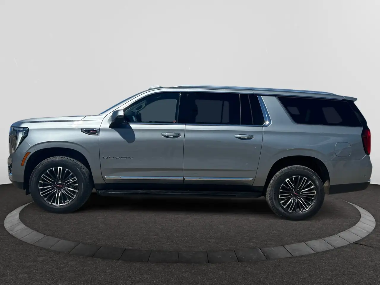 GMC Yukon снимка GMC Yukon