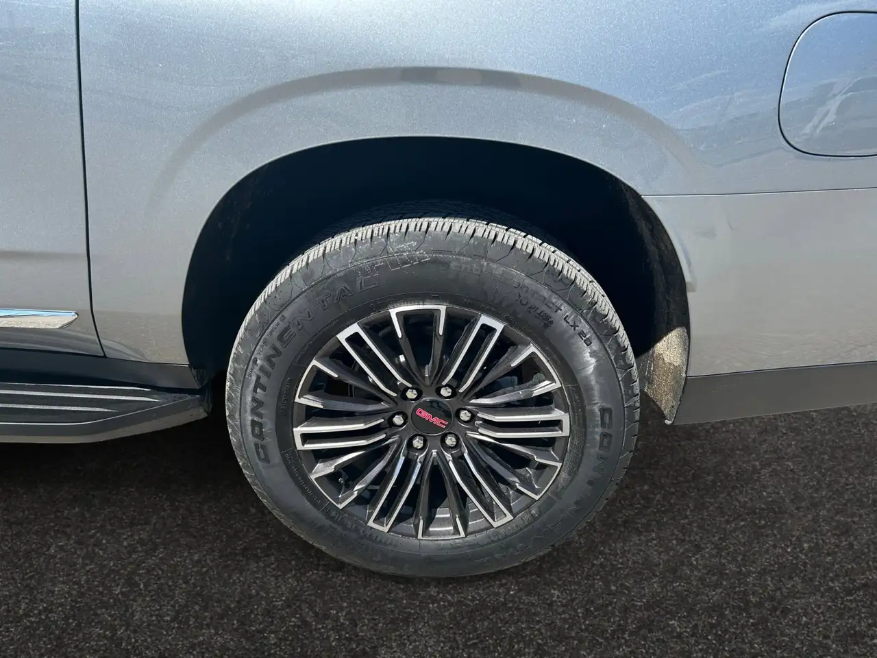 GMC Yukon снимка GMC Yukon