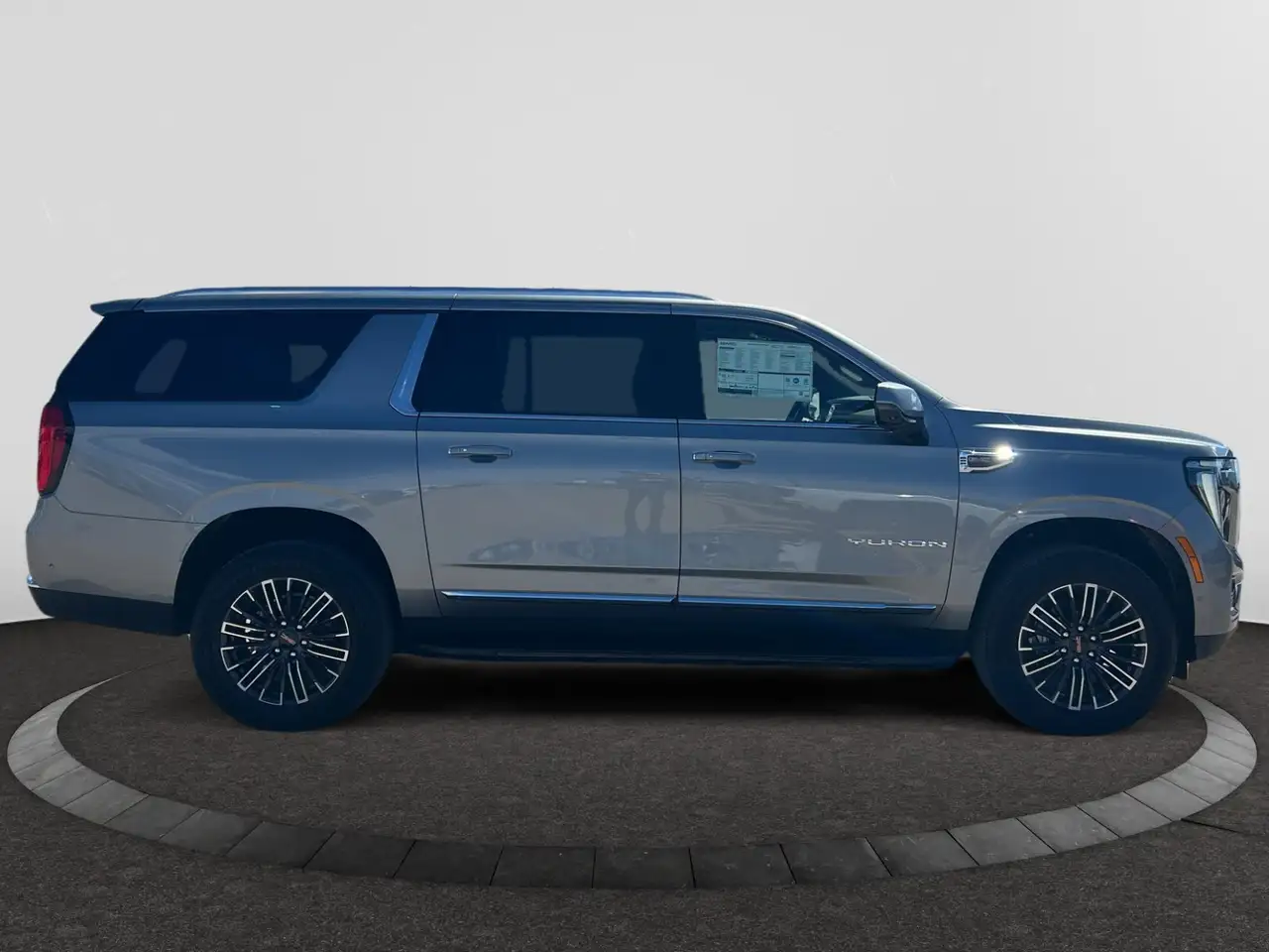 GMC Yukon снимка GMC Yukon