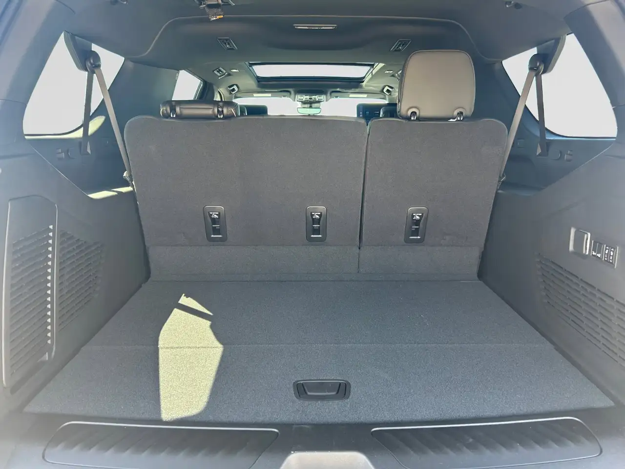 GMC Yukon снимка GMC Yukon