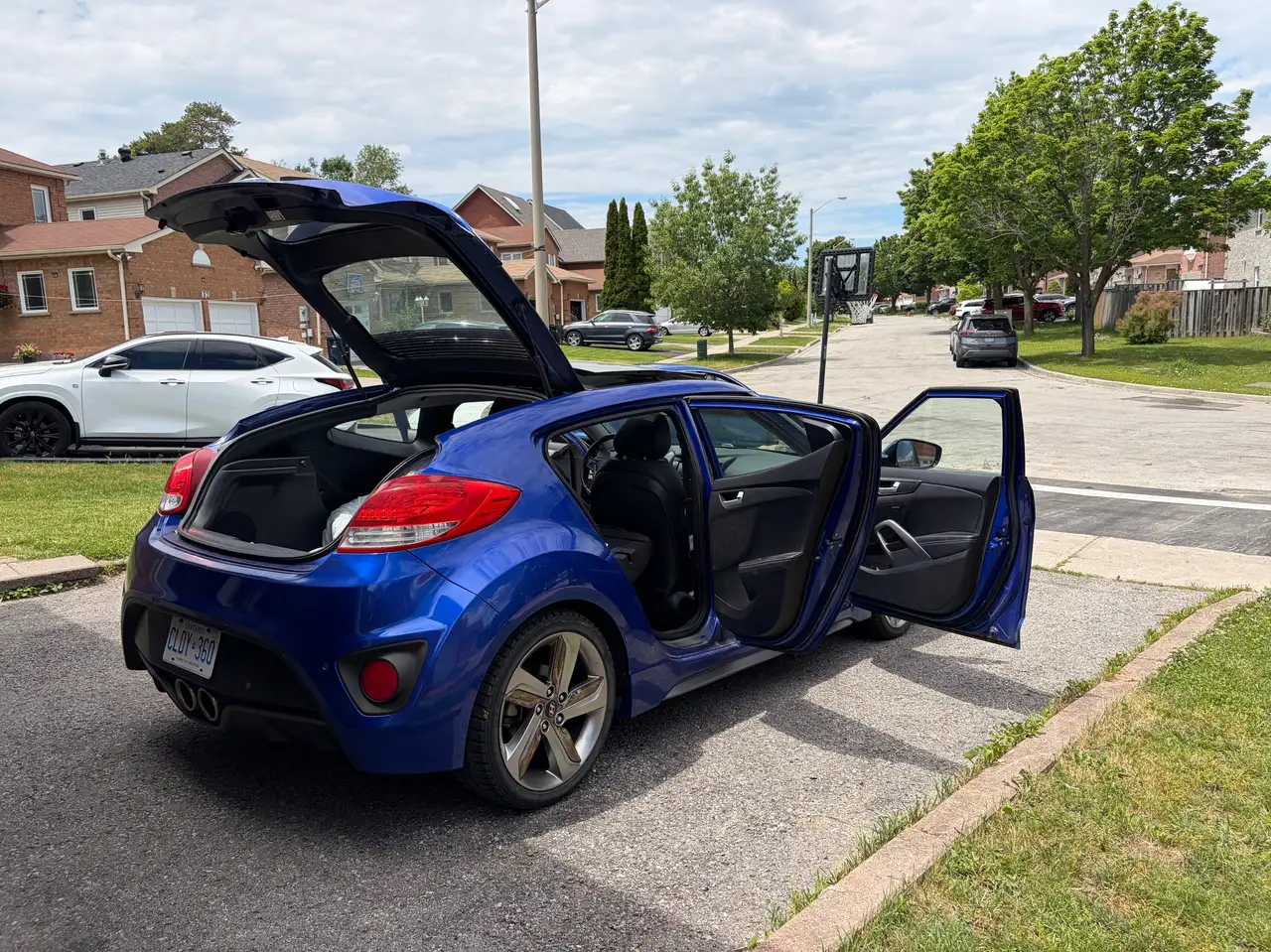 Hyundai VELOSTER photo Hyundai VELOSTER