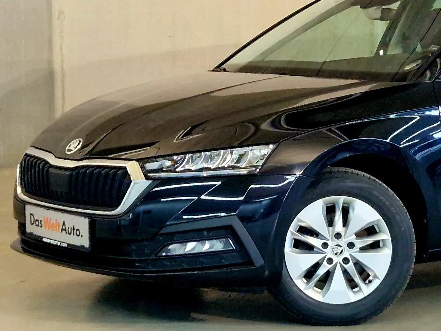 Skoda Octavia Ambition TDI DSG Schwarz - 2