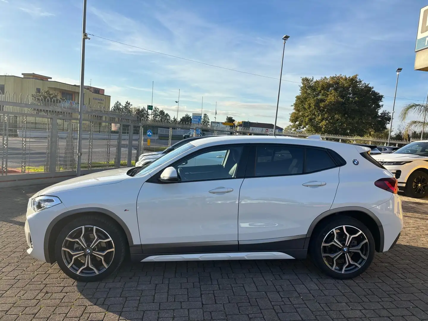BMW X2 sdrive18d M-Sport Auto  ""Pari al Nuovo"" Bianco - 2