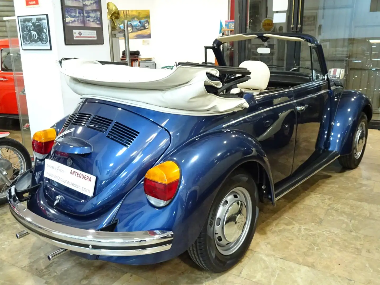 Volkswagen Beetle Karmann Cabriolet Azul - 2