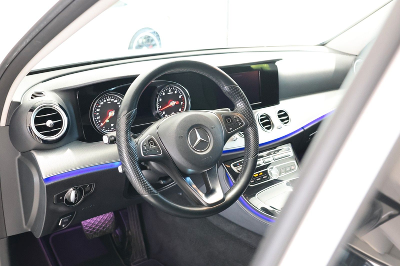 Mercedes-Benz E 200 Limousine AMG-Line*NAVI*KAM*LED — photo 11