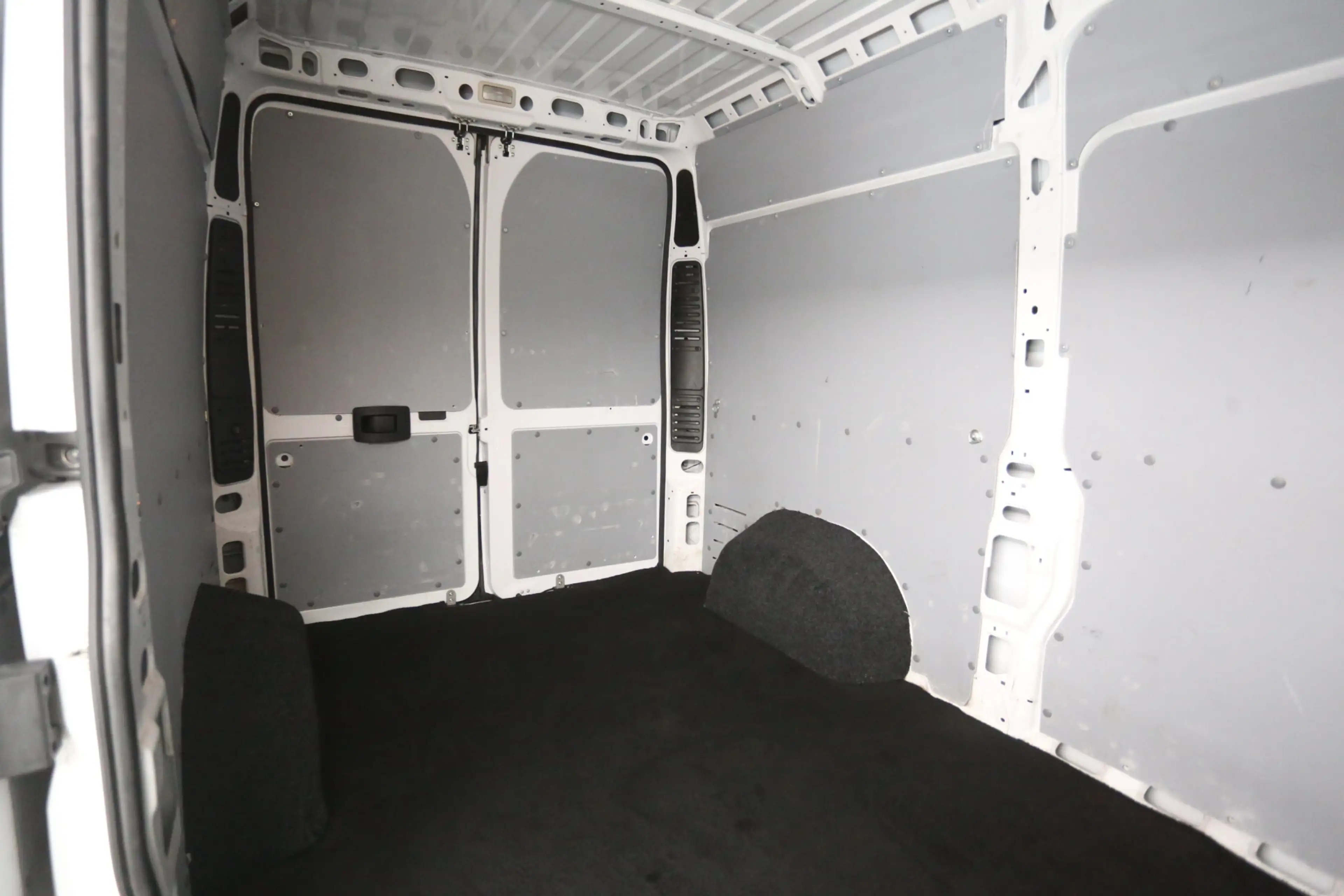 Peugeot Boxer 2.2 BlueHDI 140PK L2H2 | Airco | 3 Zits | Parkeers — photo 22