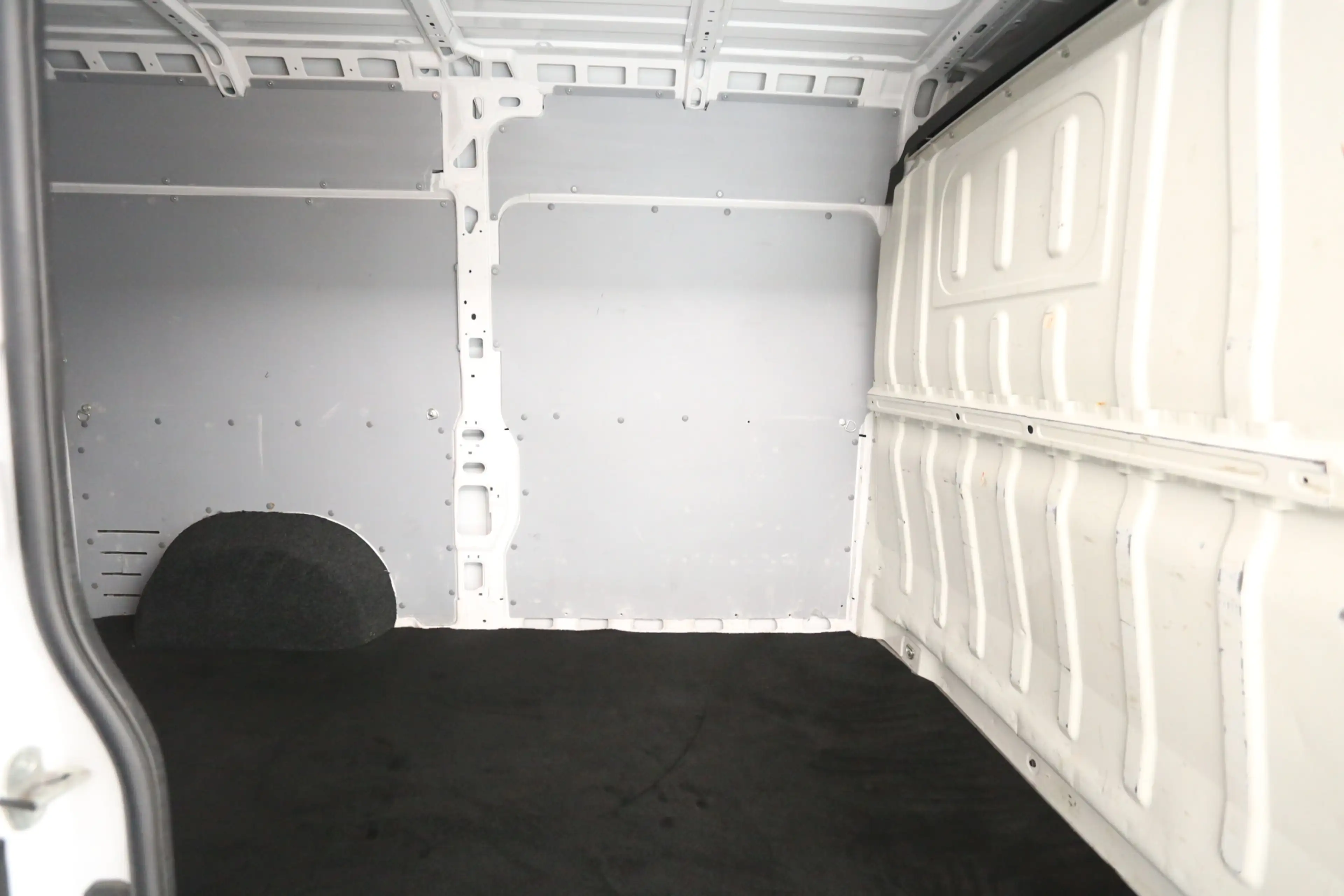 Peugeot Boxer 2.2 BlueHDI 140PK L2H2 | Airco | 3 Zits | Parkeers — photo 23