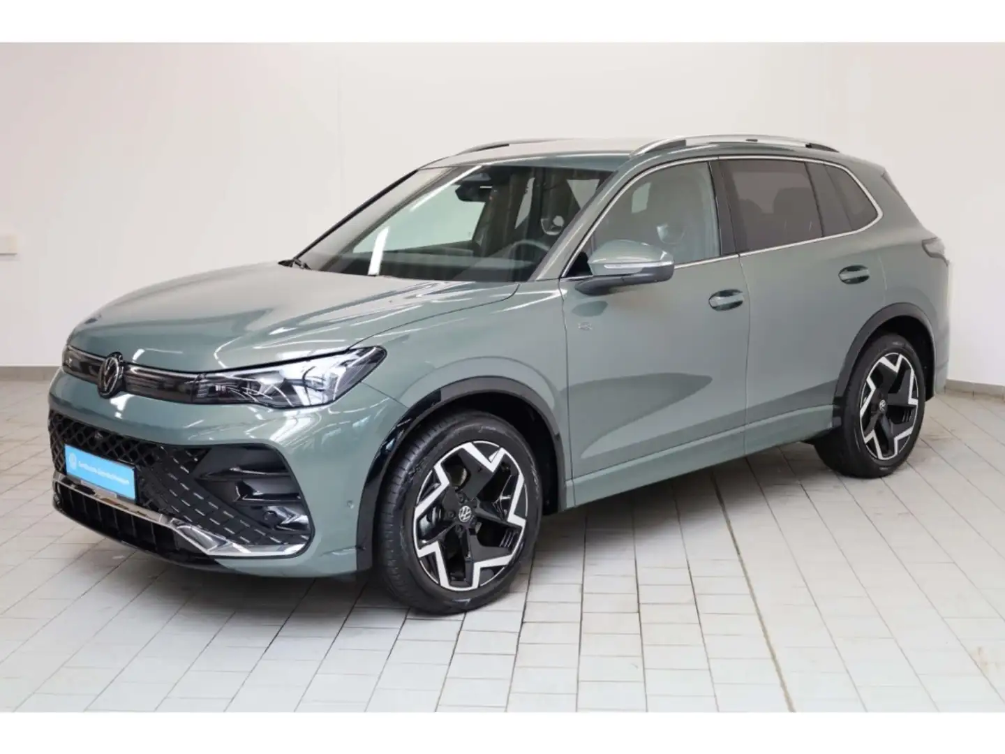 Volkswagen Tiguan 1.5 eTSI R-Line DSG Matrix/NAV/RFK/SH/PDC Grün - 2