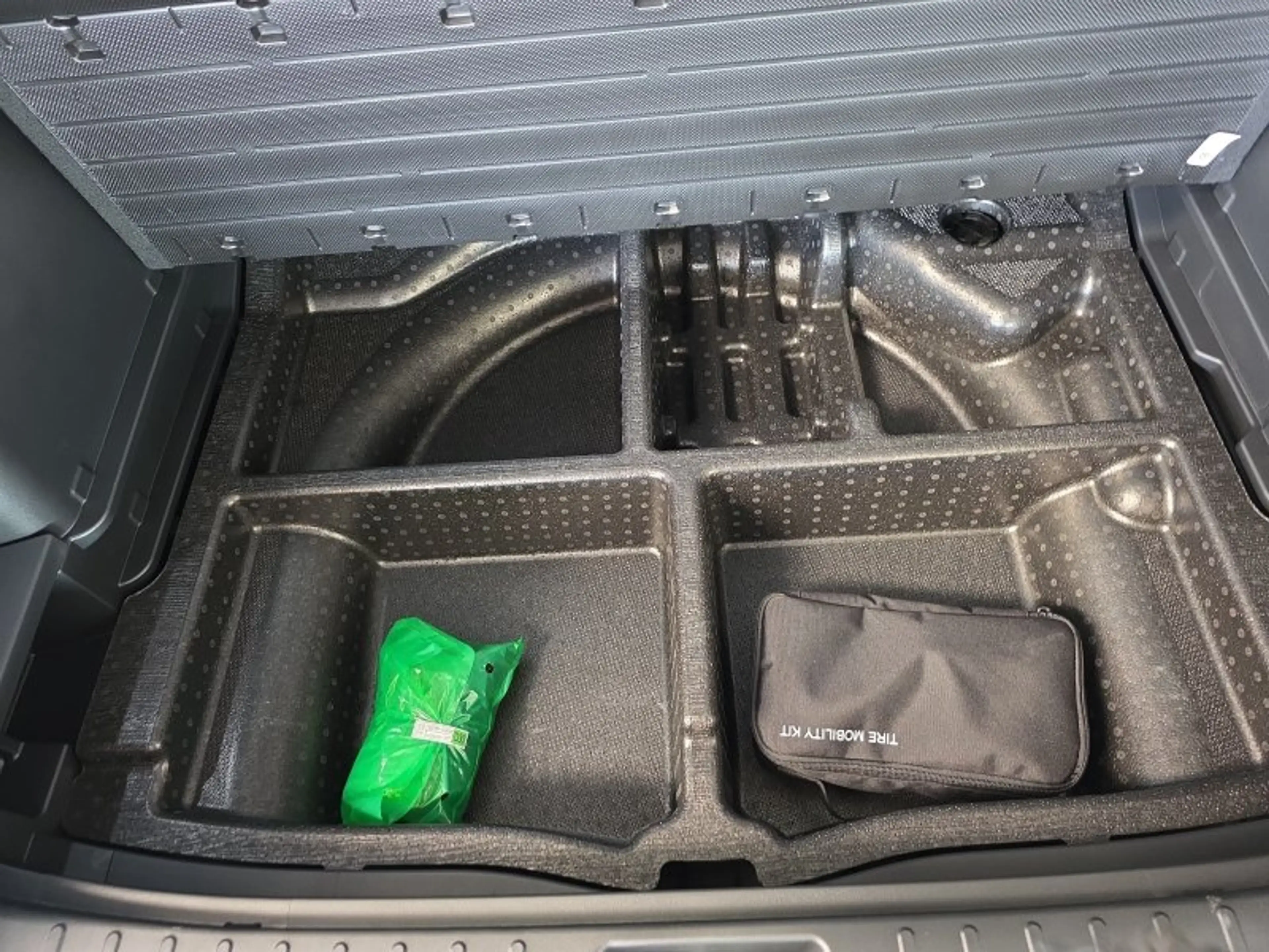 Hyundai TUCSON 1,6T HEV N Line Pano/ACC/Matrix/belüftete Sitze — photo 18