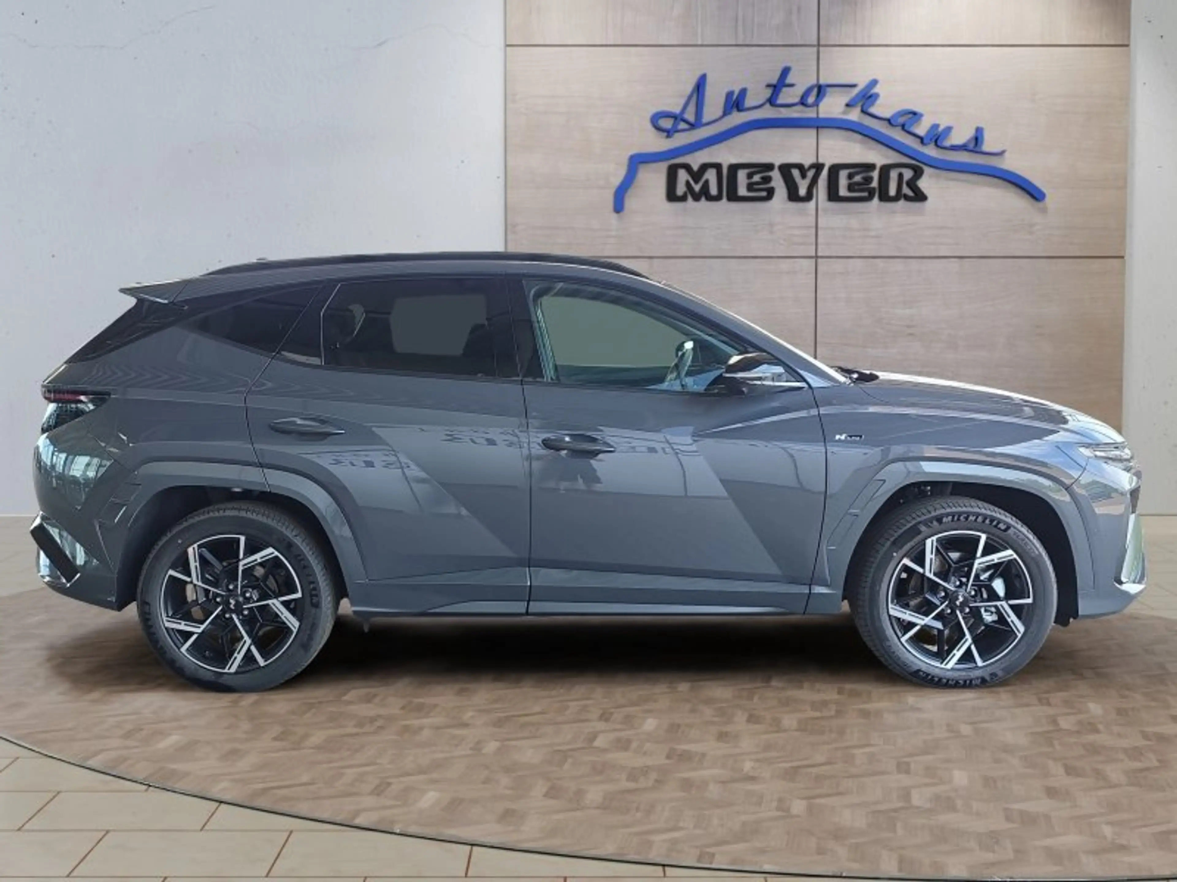 Hyundai TUCSON 1,6T HEV N Line Pano/ACC/Matrix/belüftete Sitze — photo 6