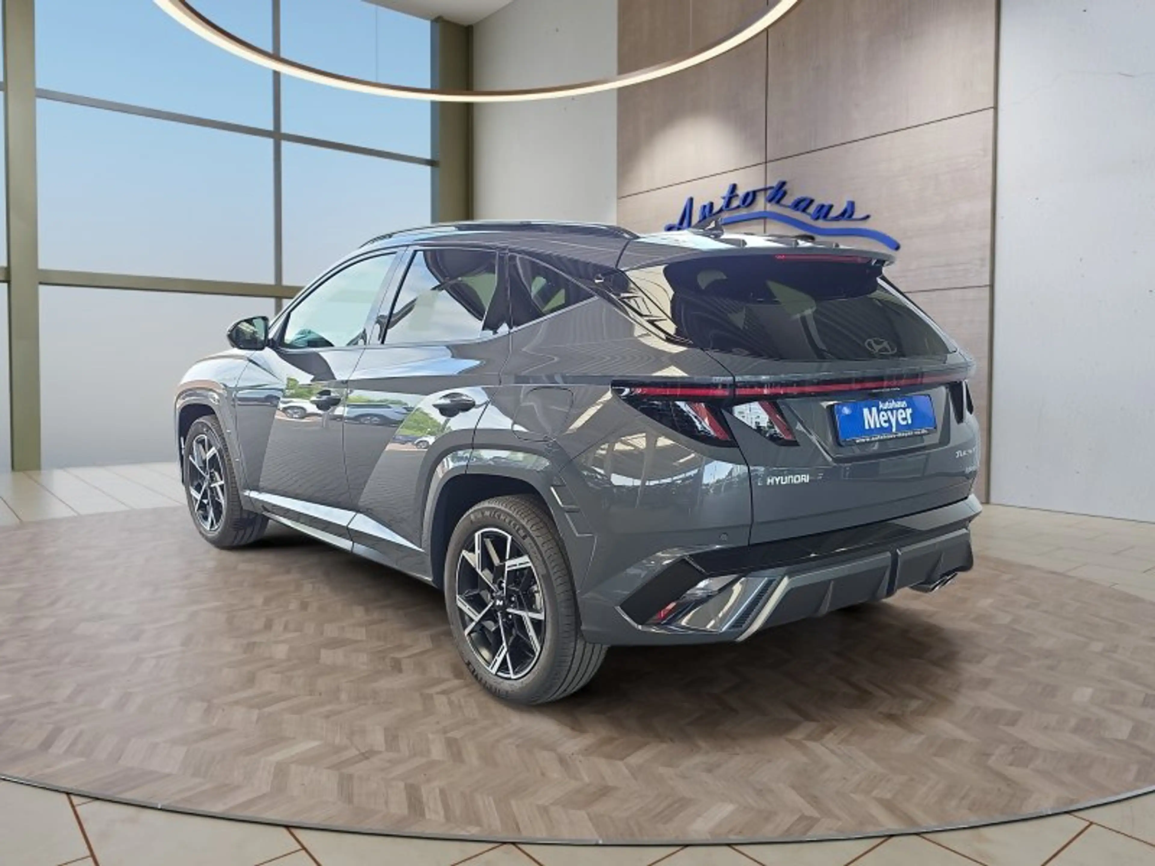 Hyundai TUCSON 1,6T HEV N Line Pano/ACC/Matrix/belüftete Sitze — photo 3