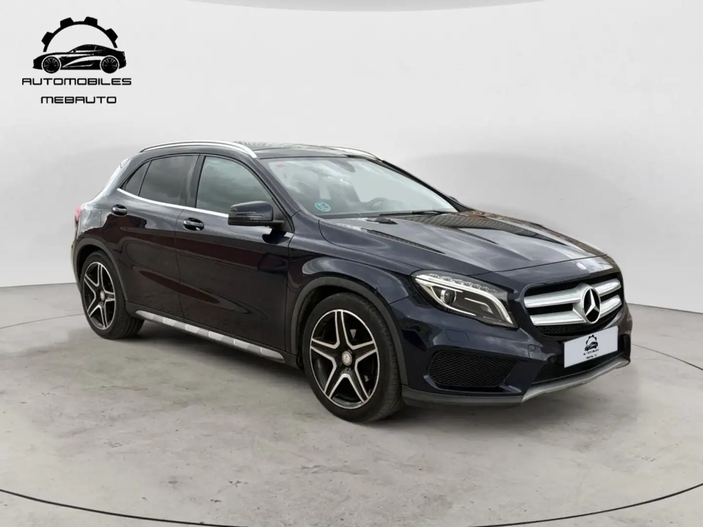 Mercedes-Benz GLA 180 AMG Line - 1
