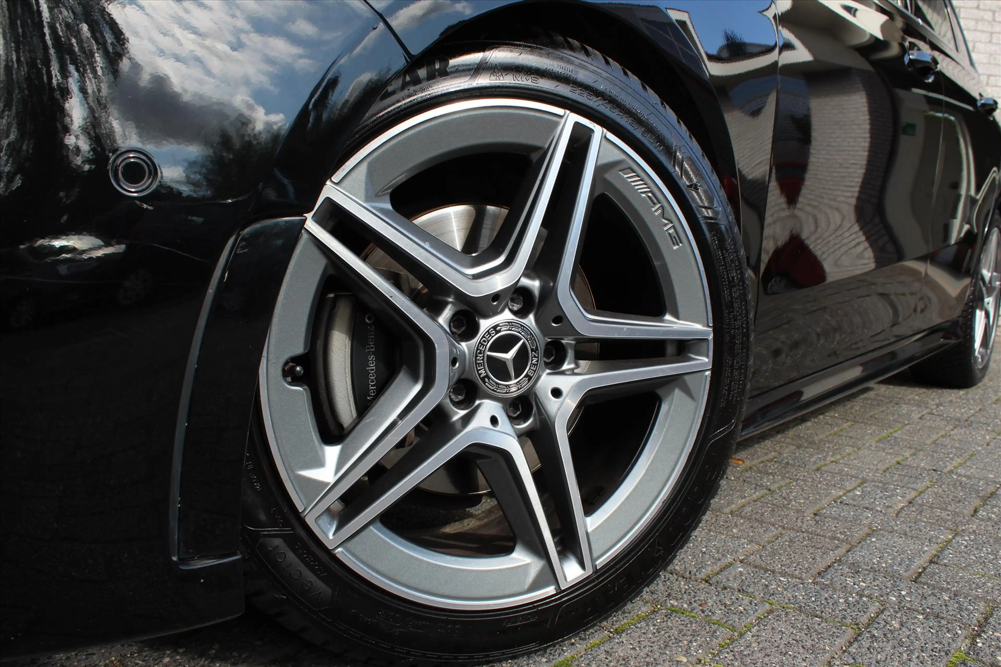 Mercedes-Benz B 180 B180 d 116PK 7G-DCT Business Solution AMG — photo 20
