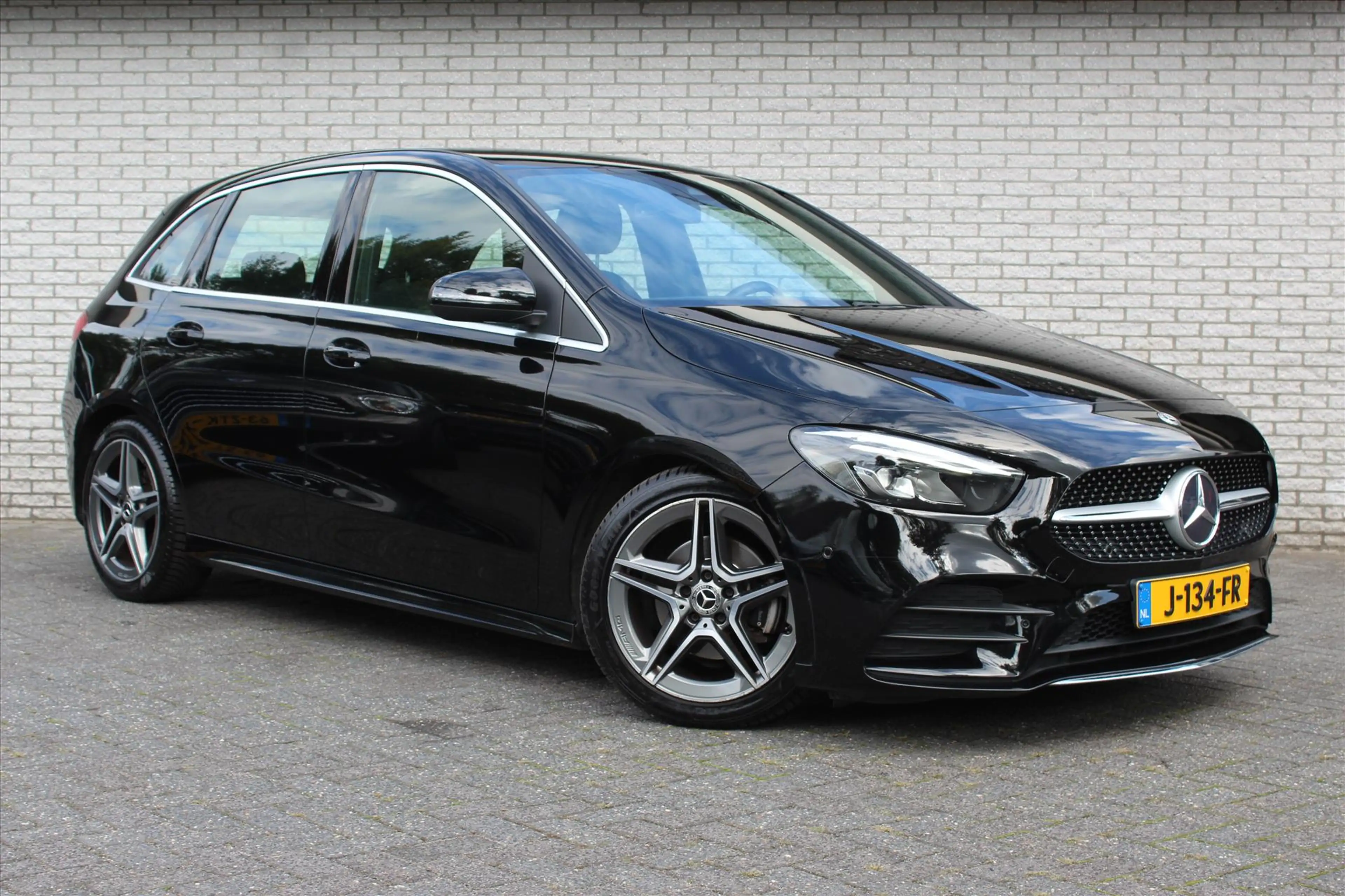 Mercedes-Benz B 180 B180 d 116PK 7G-DCT Business Solution AMG — photo 18