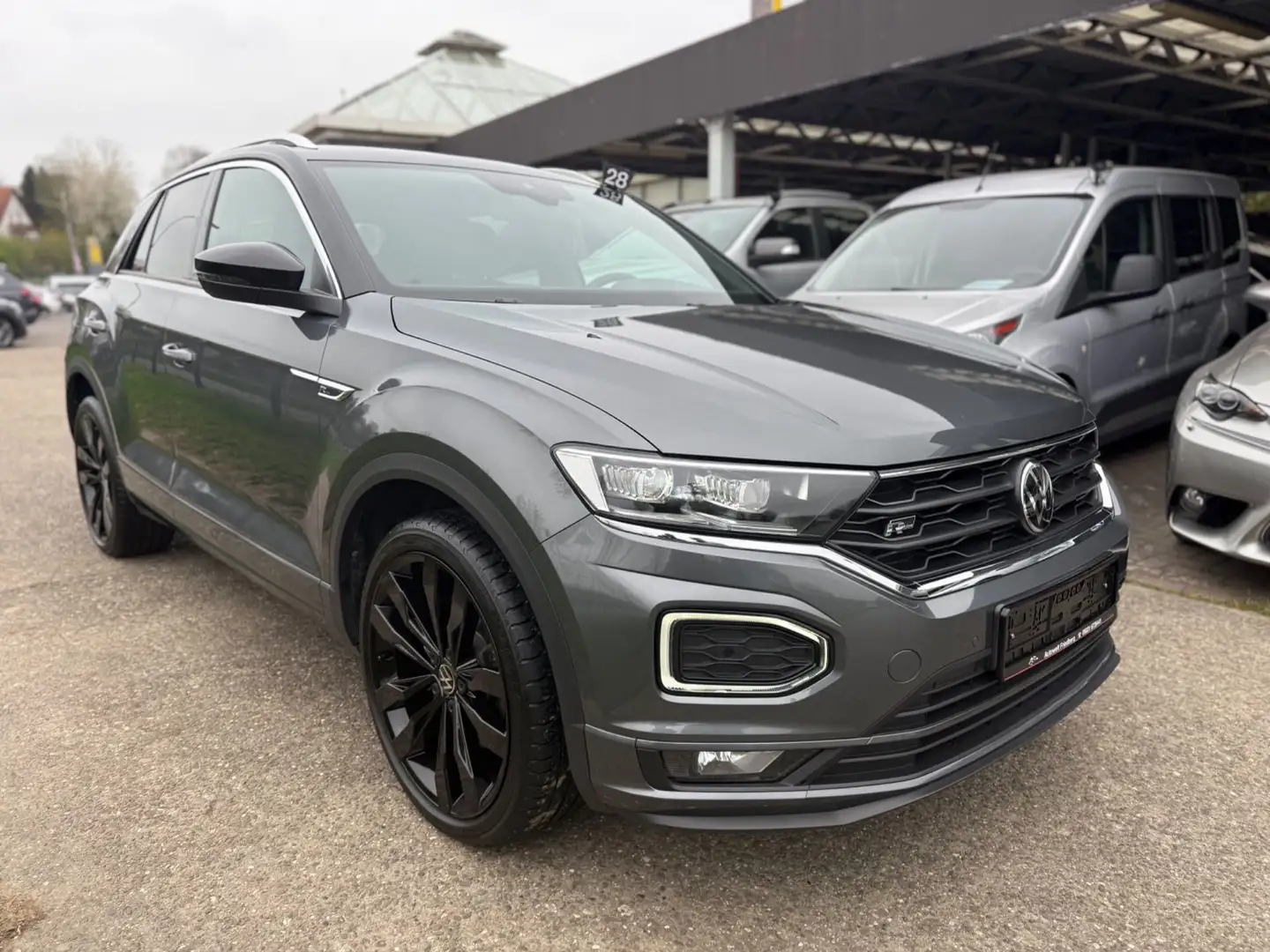 Volkswagen T-Roc Sport R Line * ACC * PANO * AHK * GARANTIE Grau - 2