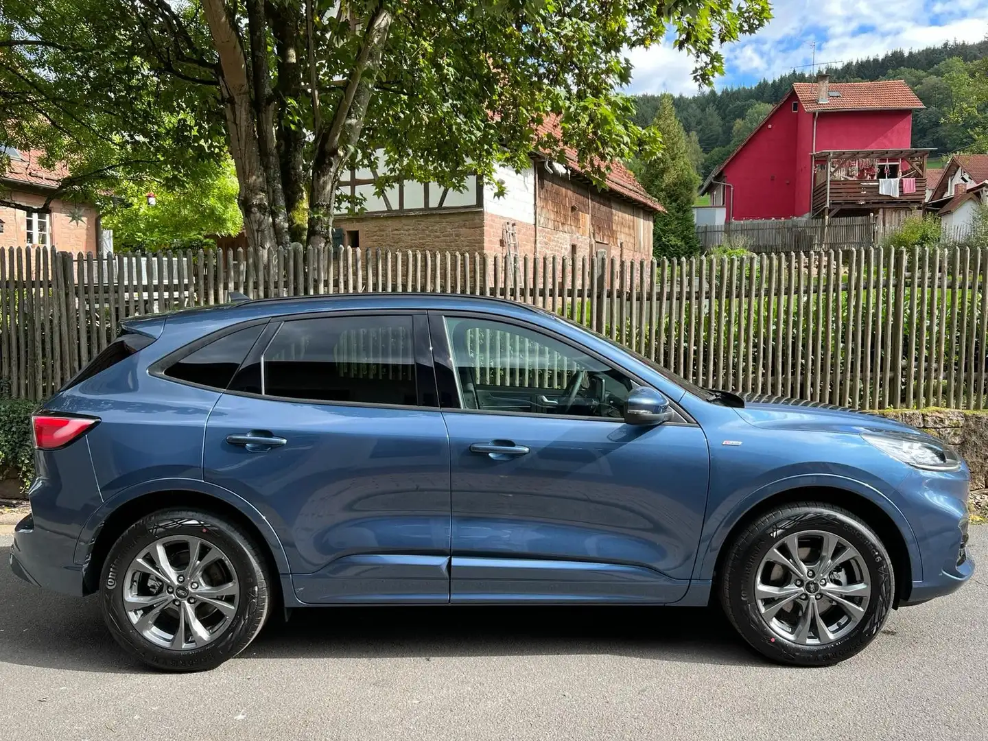 Ford Kuga Hybrid ST-Line X 4x4*LED*NAVI*HEAD-UP Bleu - 2