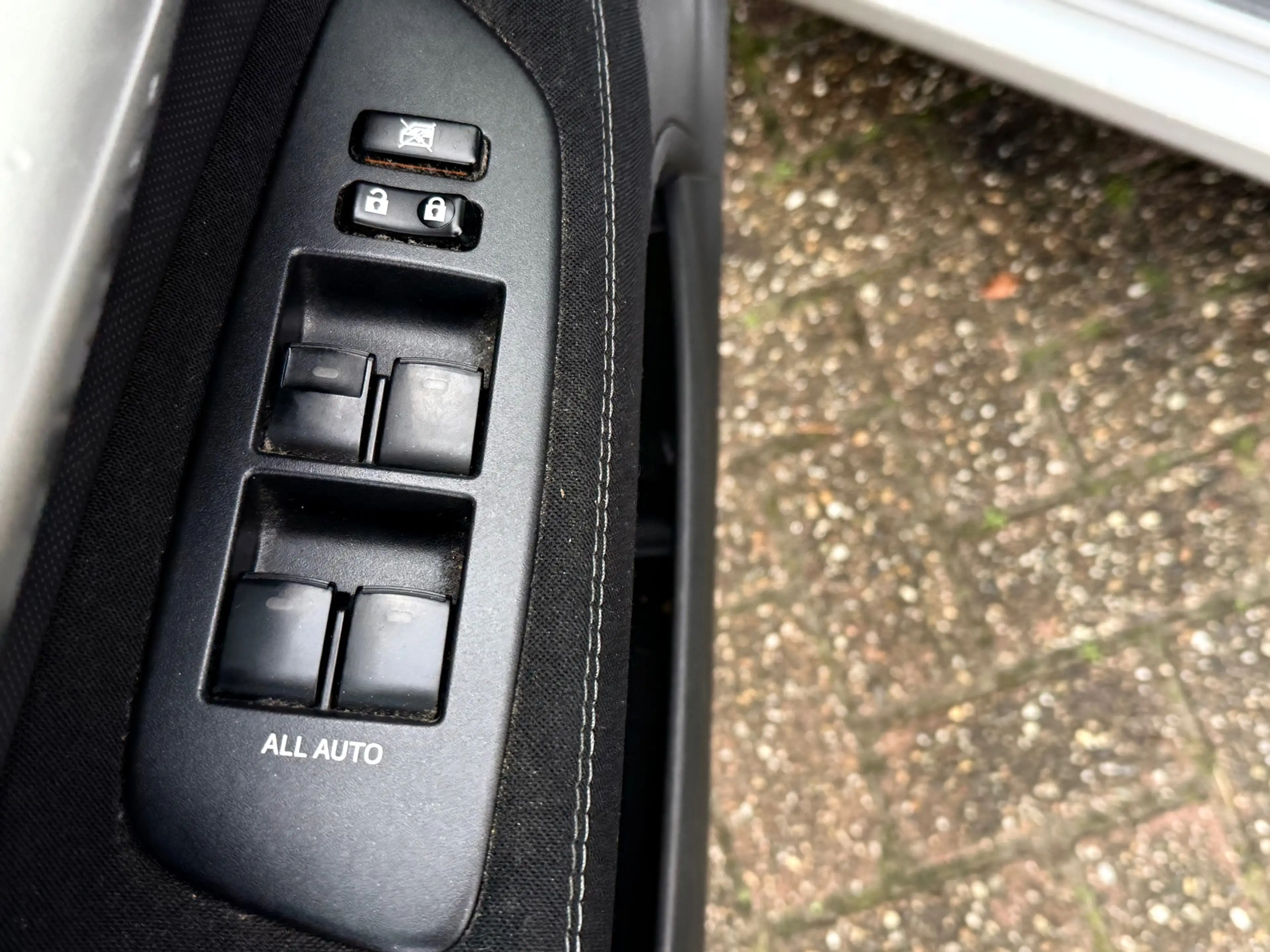 Toyota Auris 1.3 Aspiration — photo 9