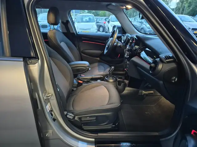 MINI Hatch view 15