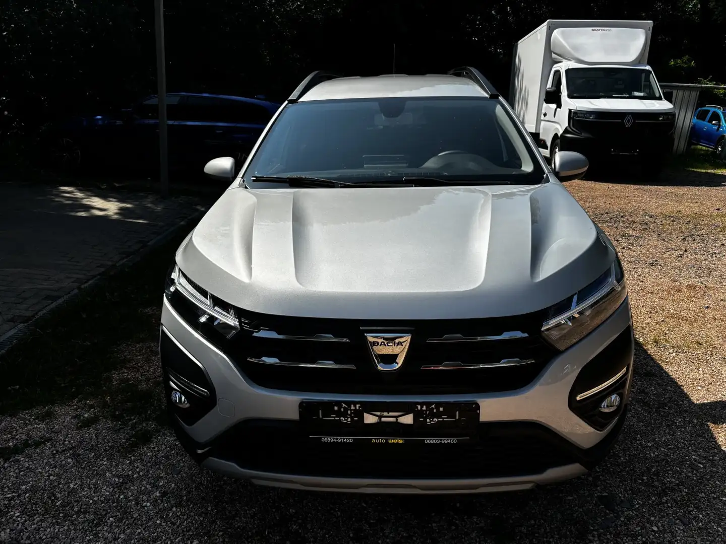 Dacia Jogger TCe 100 ECO-G Comfort Silber - 2