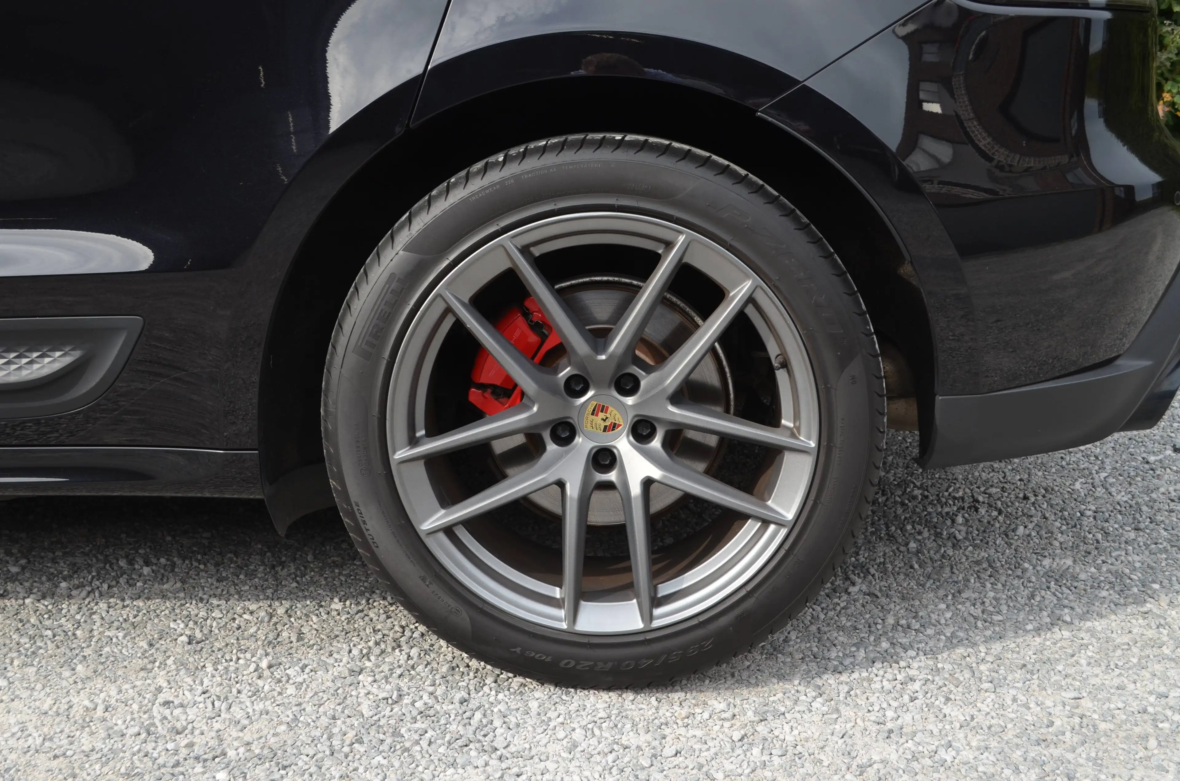 Porsche Macan Macan S 2.9 V6 PDK *MEGA OPTIONS !!!* PARKING HEATER * TOW BAR * AS NEW !!! — photo 4