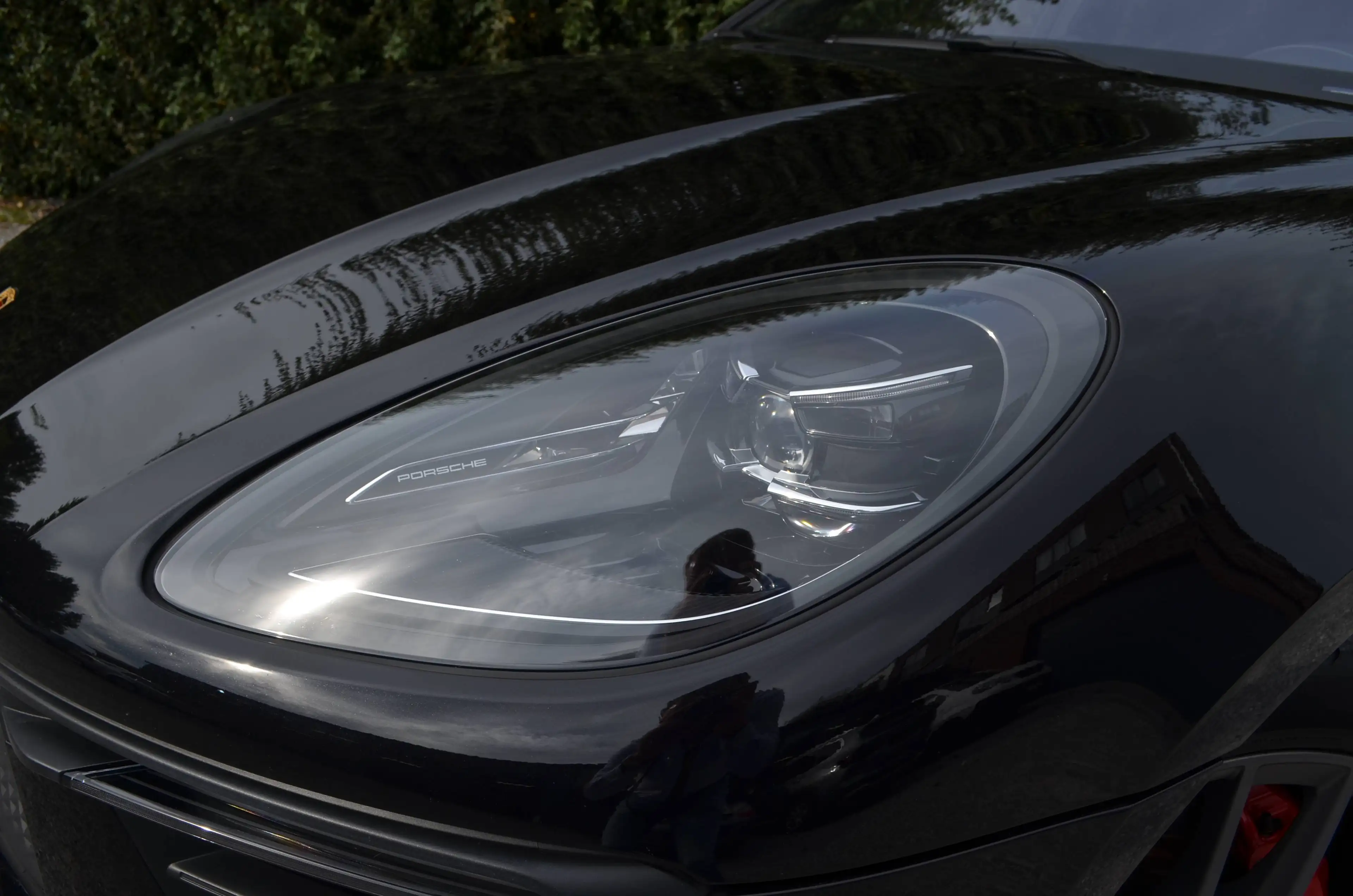 Porsche Macan Macan S 2.9 V6 PDK *MEGA OPTIONS !!!* PARKING HEATER * TOW BAR * AS NEW !!! — photo 2