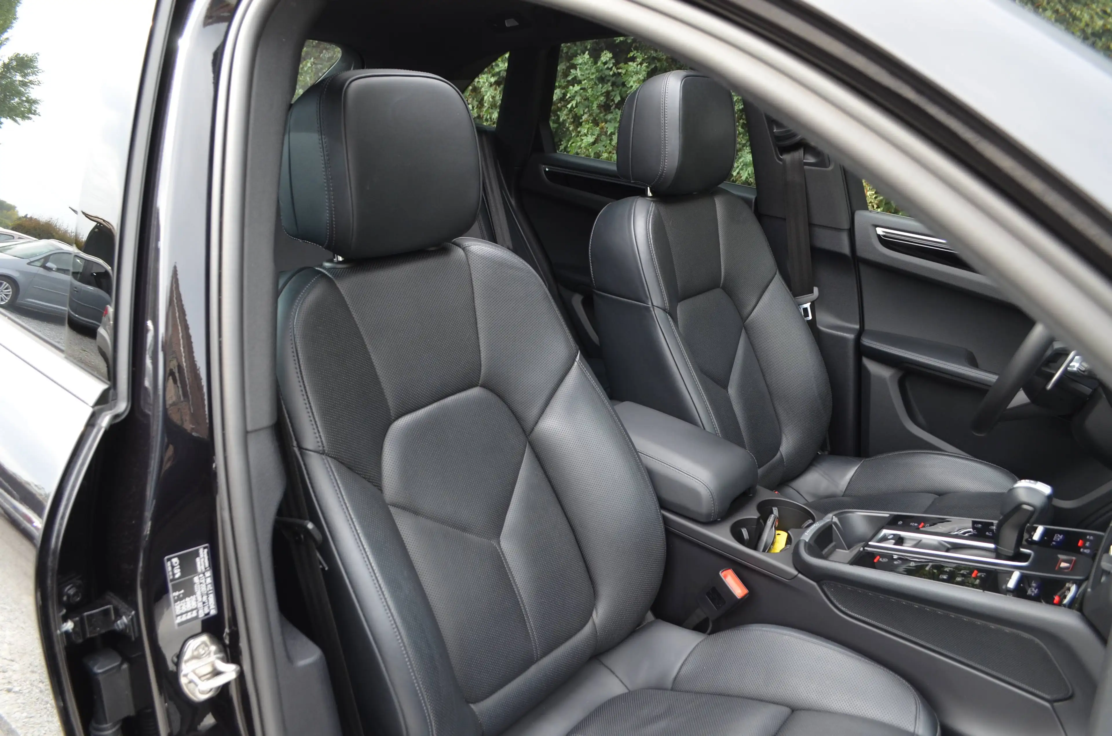 Porsche Macan Macan S 2.9 V6 PDK *MEGA OPTIONS !!!* PARKING HEATER * TOW BAR * AS NEW !!! — photo 12
