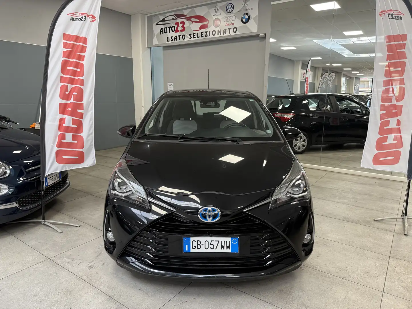 Toyota Yaris 5p 1.5h Active Plus 73CV Blu/Azzurro - 1