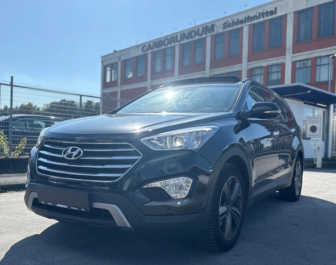 Hyundai Grand Santa Fe Premium 4WD 7 SITZER VOLL PANORAMAD LEDER EURO5 Schwarz - 2