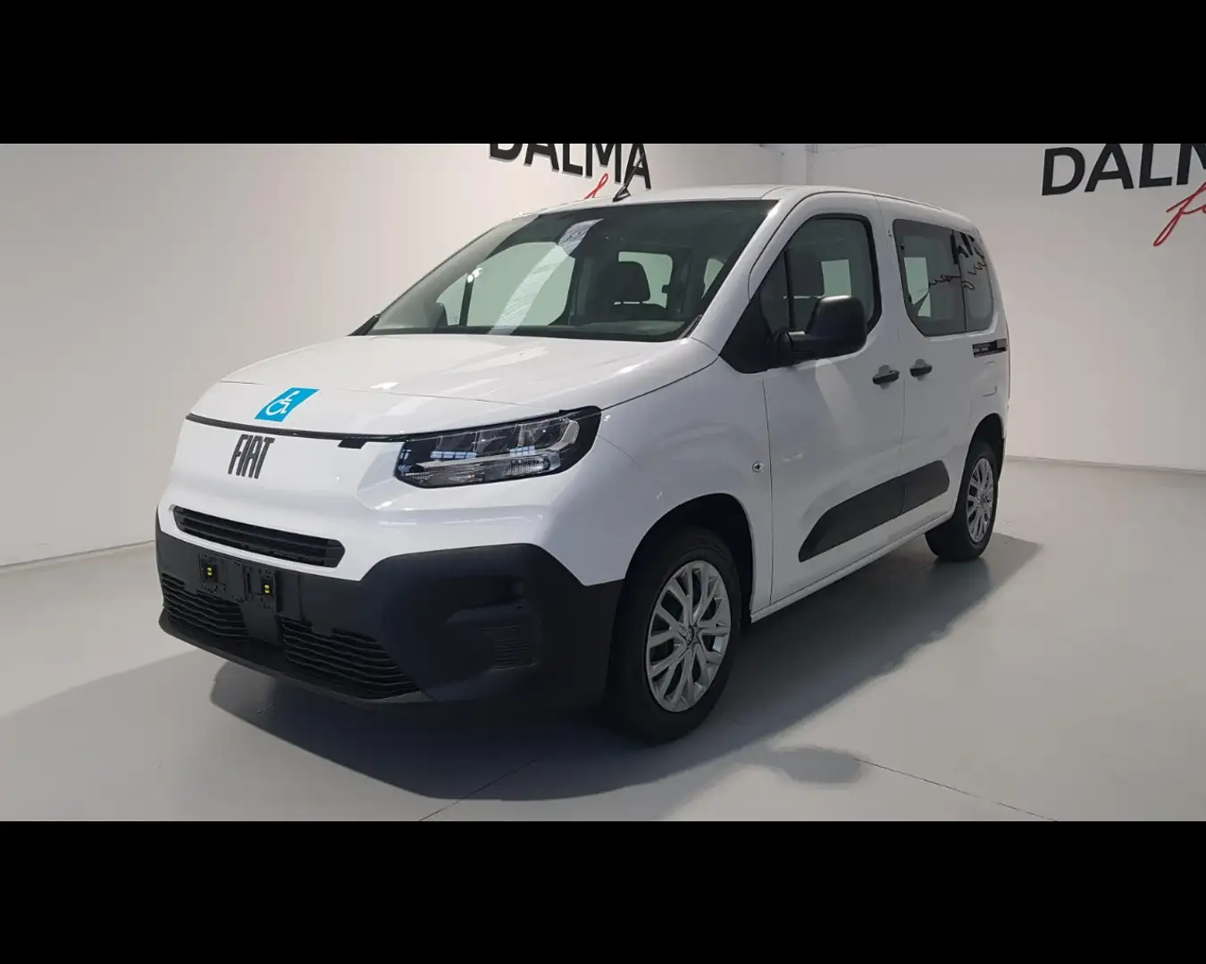 Fiat Doblo Trasporto Disabili con pedana 1.5 BlueHdi 100 cv Bianco - 1