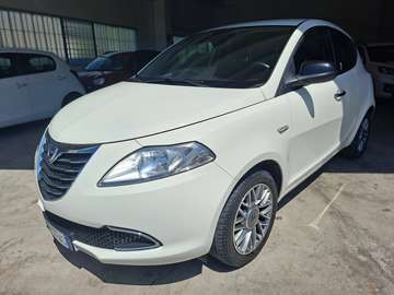 1.2 DA NEOPATENTATI / CINGHIA FATTA / EURO 5