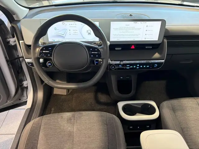 Hyundai Ioniq 5 view 9