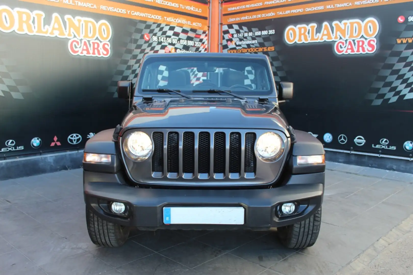 Jeep Wrangler Unlimited 2.2CRD Sport 8ATX Gris - 1