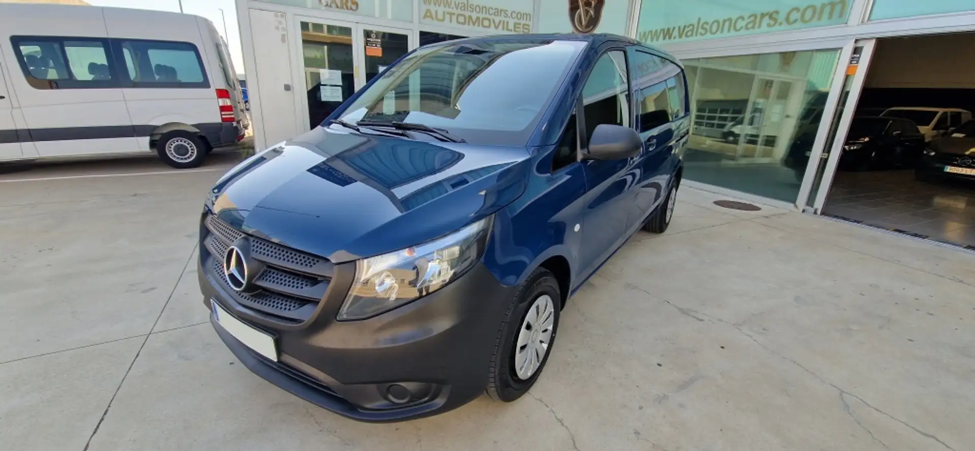 Mercedes-Benz Vito Mixto 114CDI Compacta Blau - 2