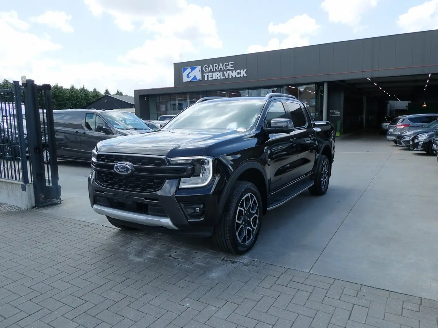 Ford Ranger 3.0 V6 240pk automaat WILDTRAK 4x4 Full (79875) Zwart - 1