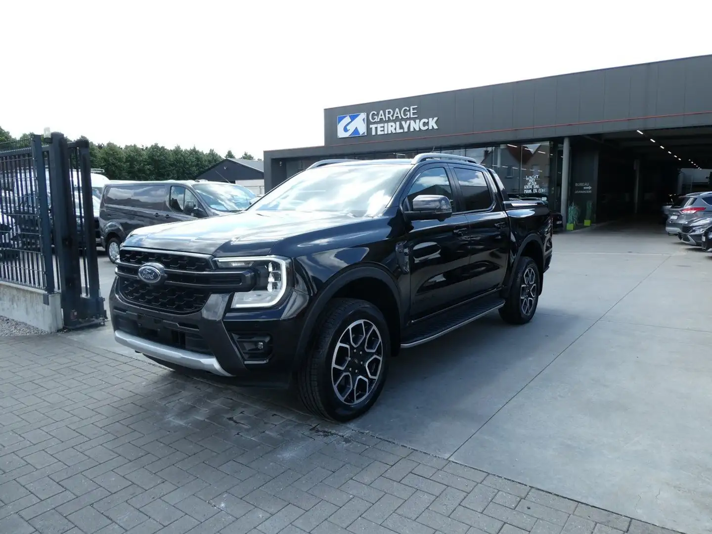 Ford Ranger 3.0 V6 240pk automaat WILDTRAK 4x4 Full (79875) Zwart - 2