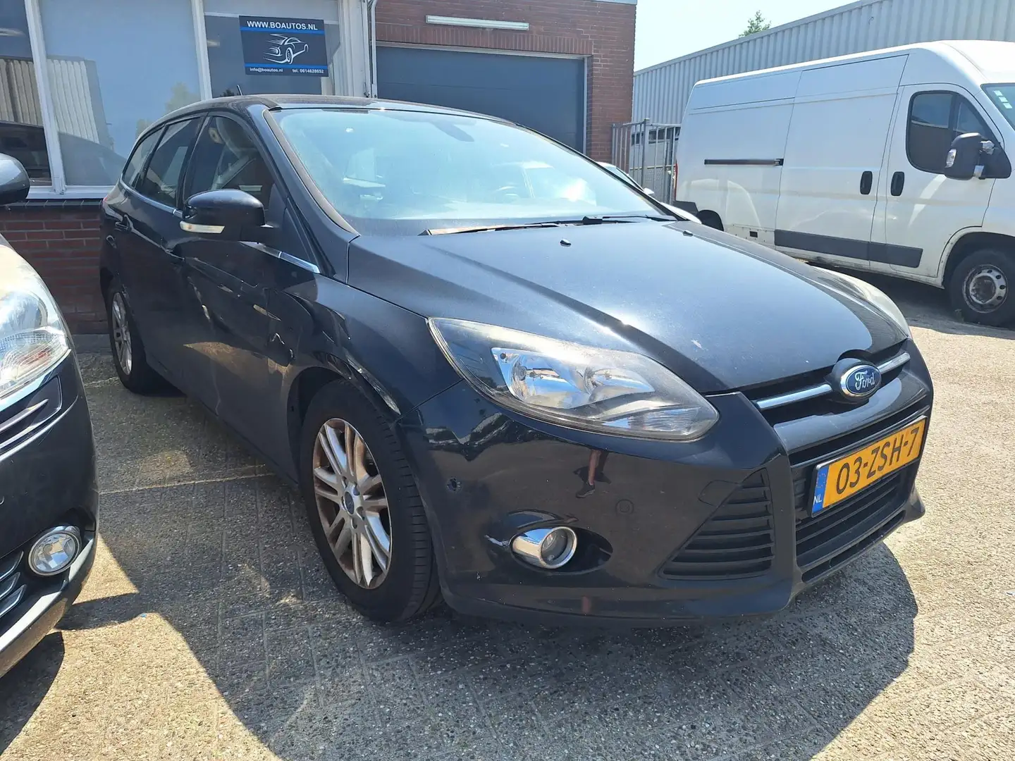 Ford Focus Wagon 1.0 EcoBoost Titanium (MOTOR DEFECT) Noir - 2