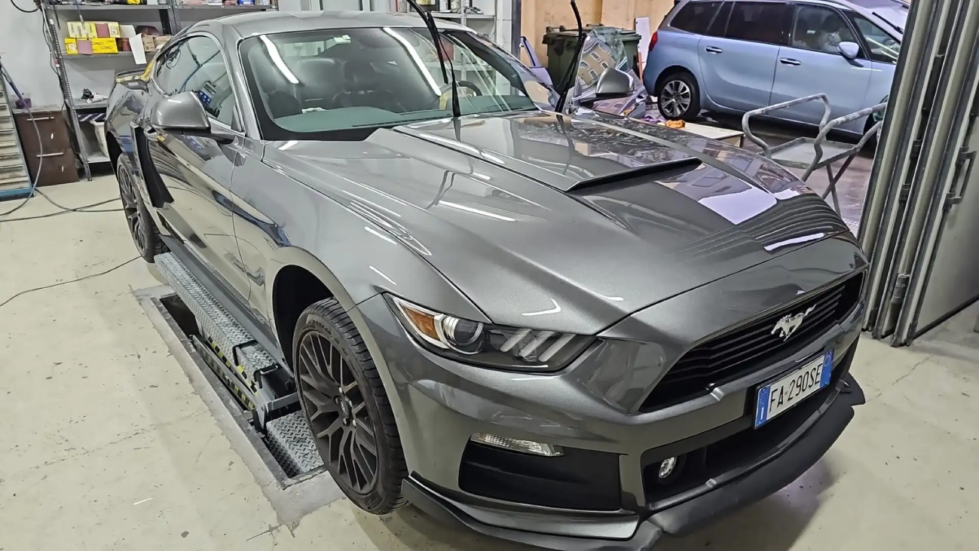 Ford Mustang Fastback 2.3 ecoboost 317cv auto Grigio - 1