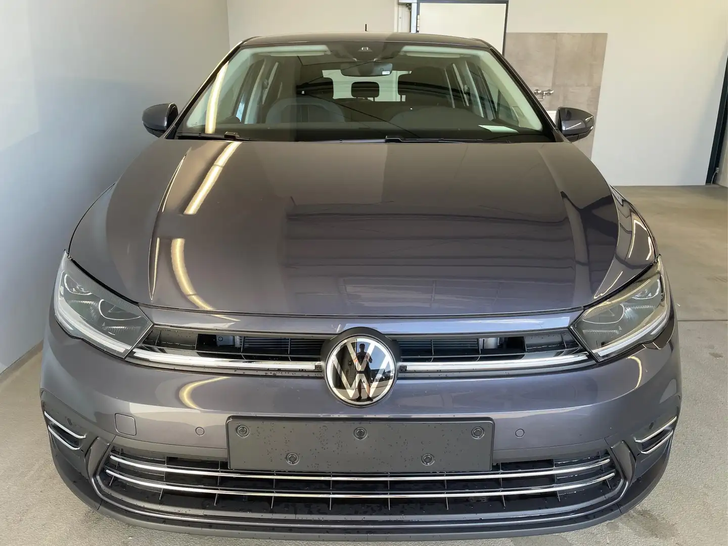 Volkswagen Polo Style 95PS DSG AHK+SZHZ+Kamera 1.0 TSI DSG 70kW... Grijs - 2