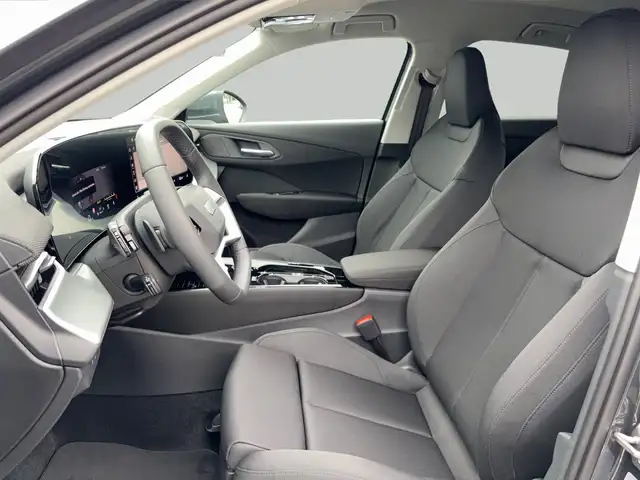 Audi Q3 view 7