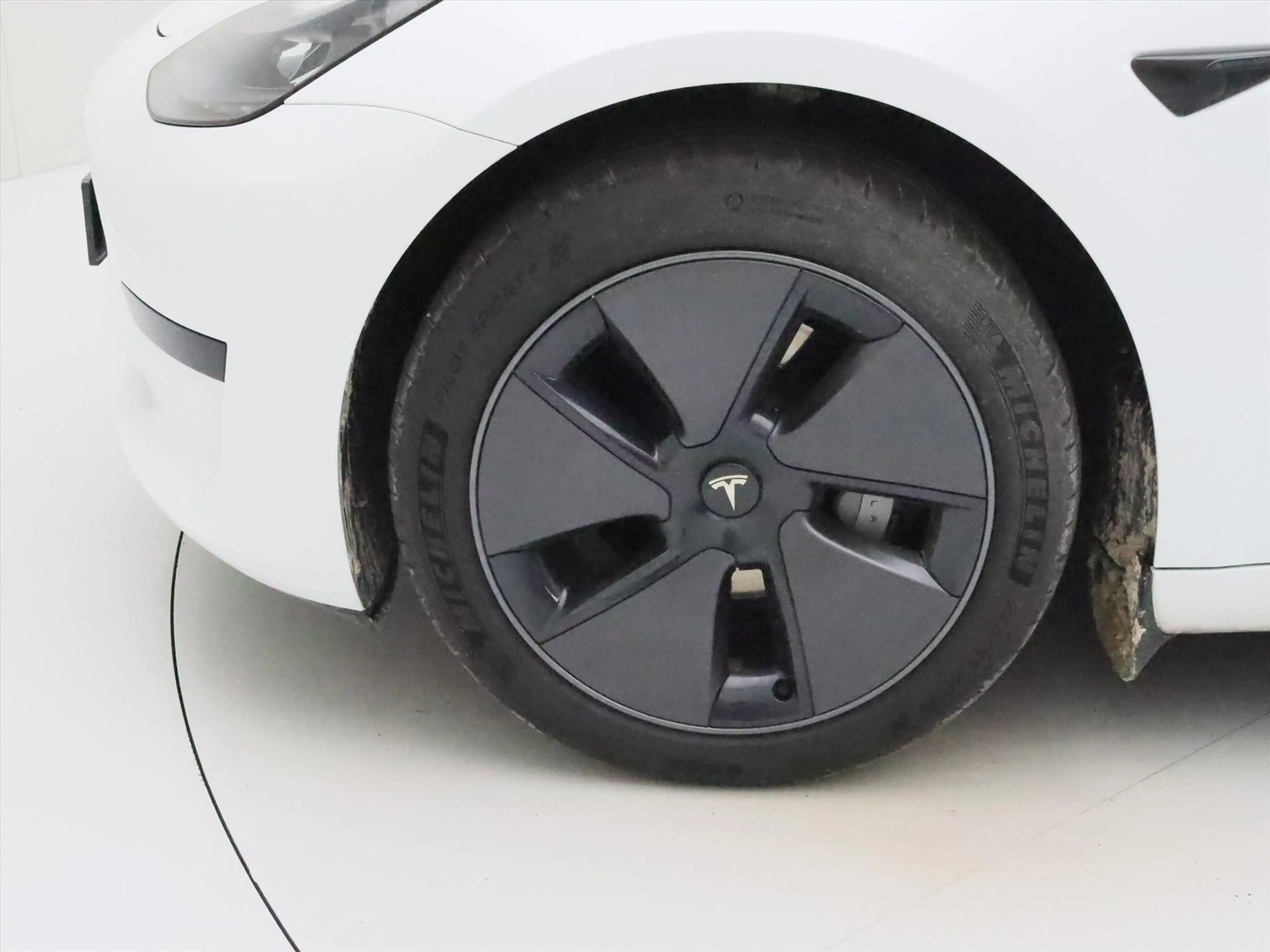 Tesla Model 3 Standard RWD Plus 96.4% SoH UPGRADE [ ENHANCED AUT — photo 11