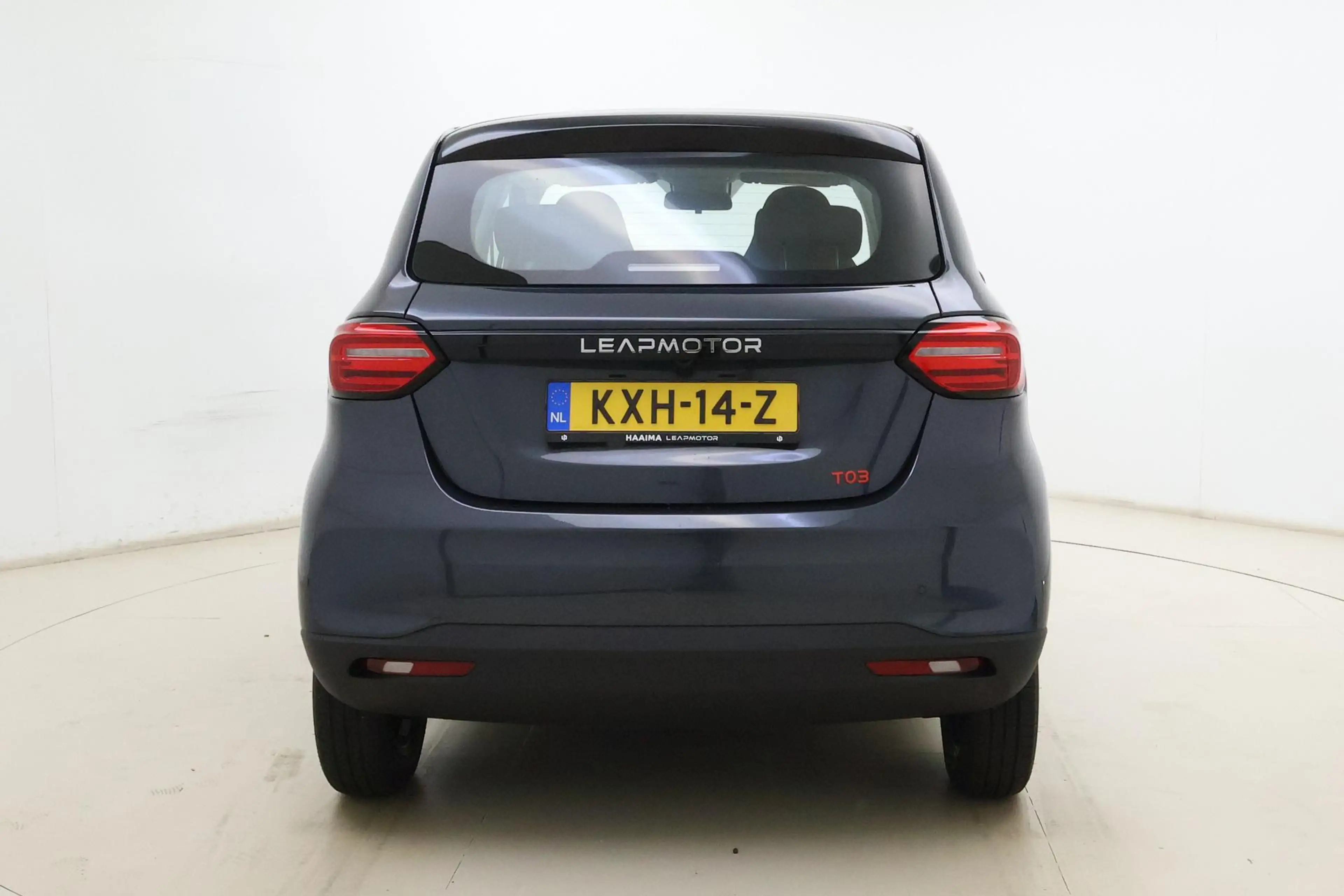 Leapmotor T03 Design 37.3 kWh | Panoramadak | Adaptive Cruise co — photo 11