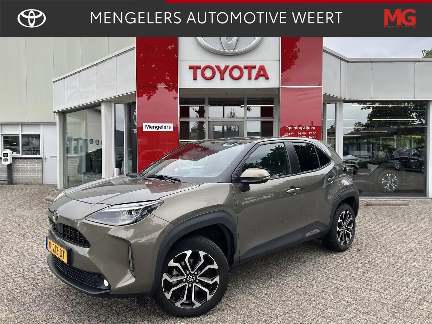 Toyota Yaris Cross 1.5 Hybrid First Edition l Rijklaar l NL-auto l Tr Groen - 1
