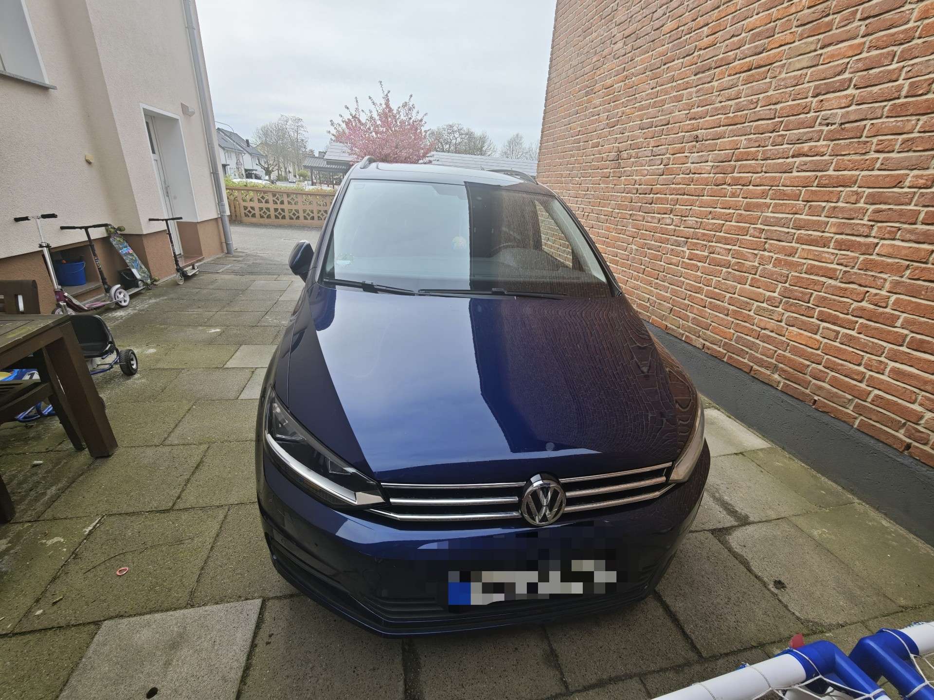 Second hand Volkswagen Touran 1.6