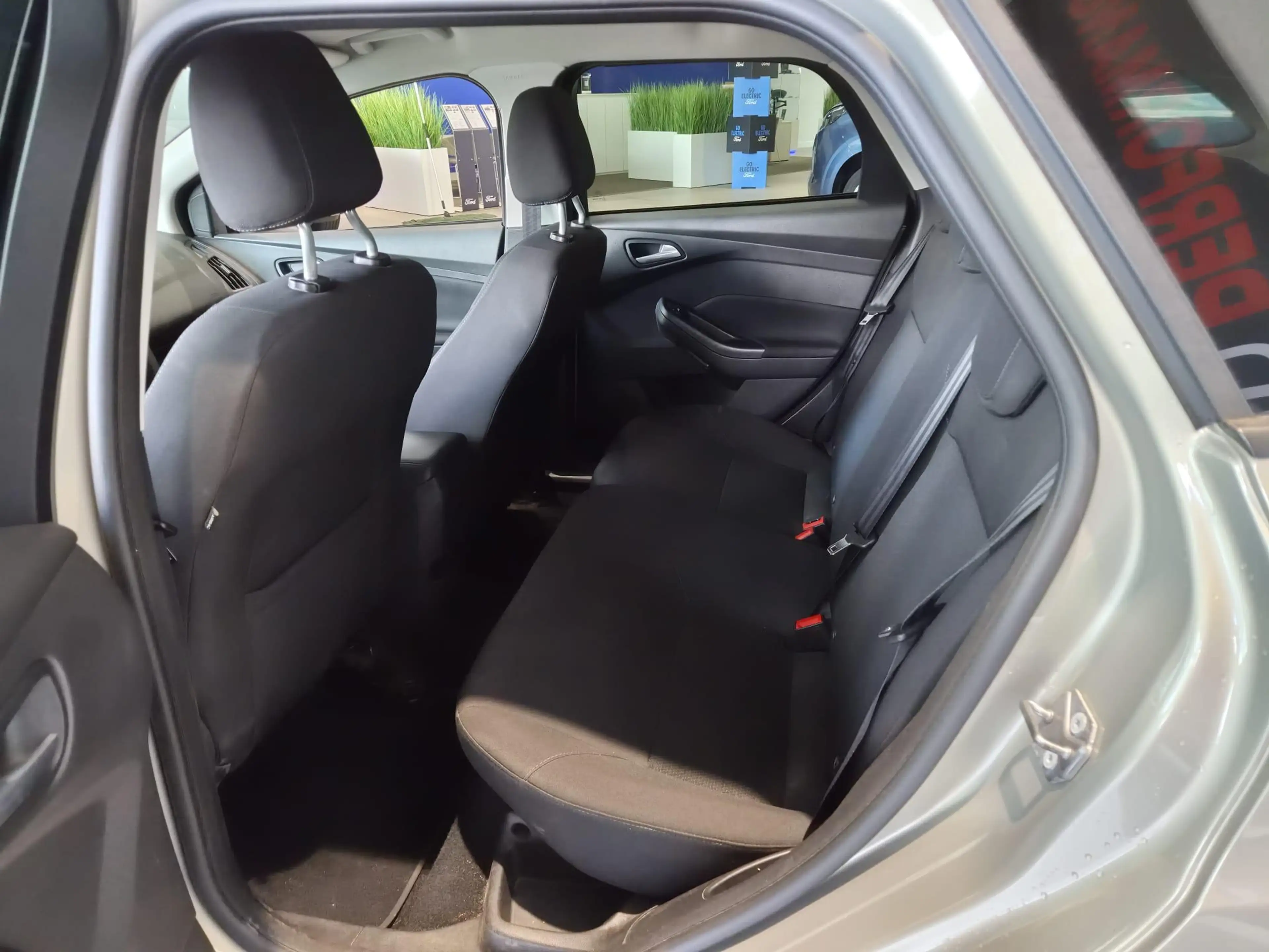 Ford Focus Wagon 1.0 Titanium Edition | AIRCO | CRUISECONTROL — photo 9