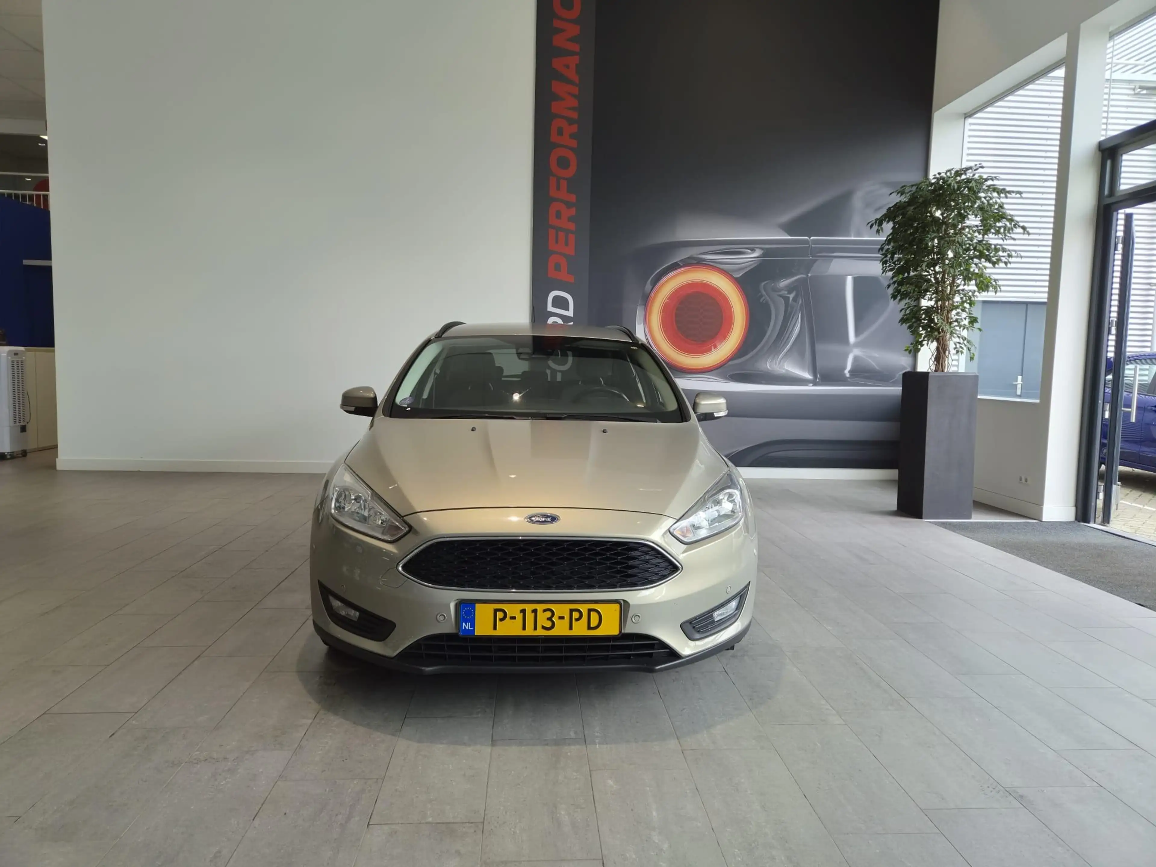 Ford Focus Wagon 1.0 Titanium Edition | AIRCO | CRUISECONTROL — photo 2