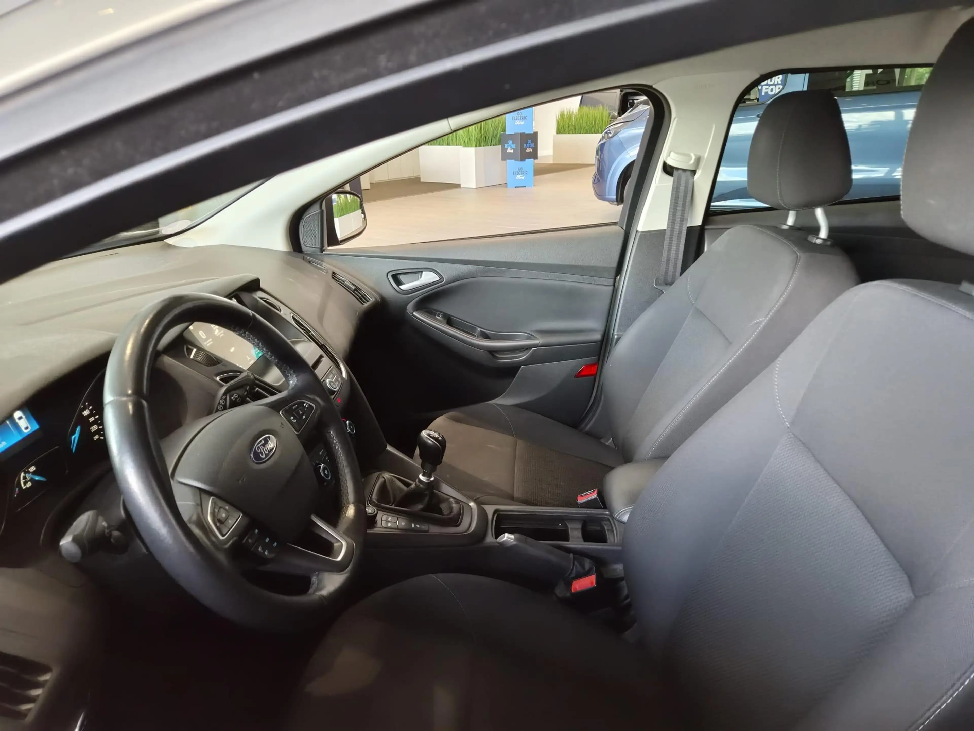Ford Focus Wagon 1.0 Titanium Edition | AIRCO | CRUISECONTROL — photo 8