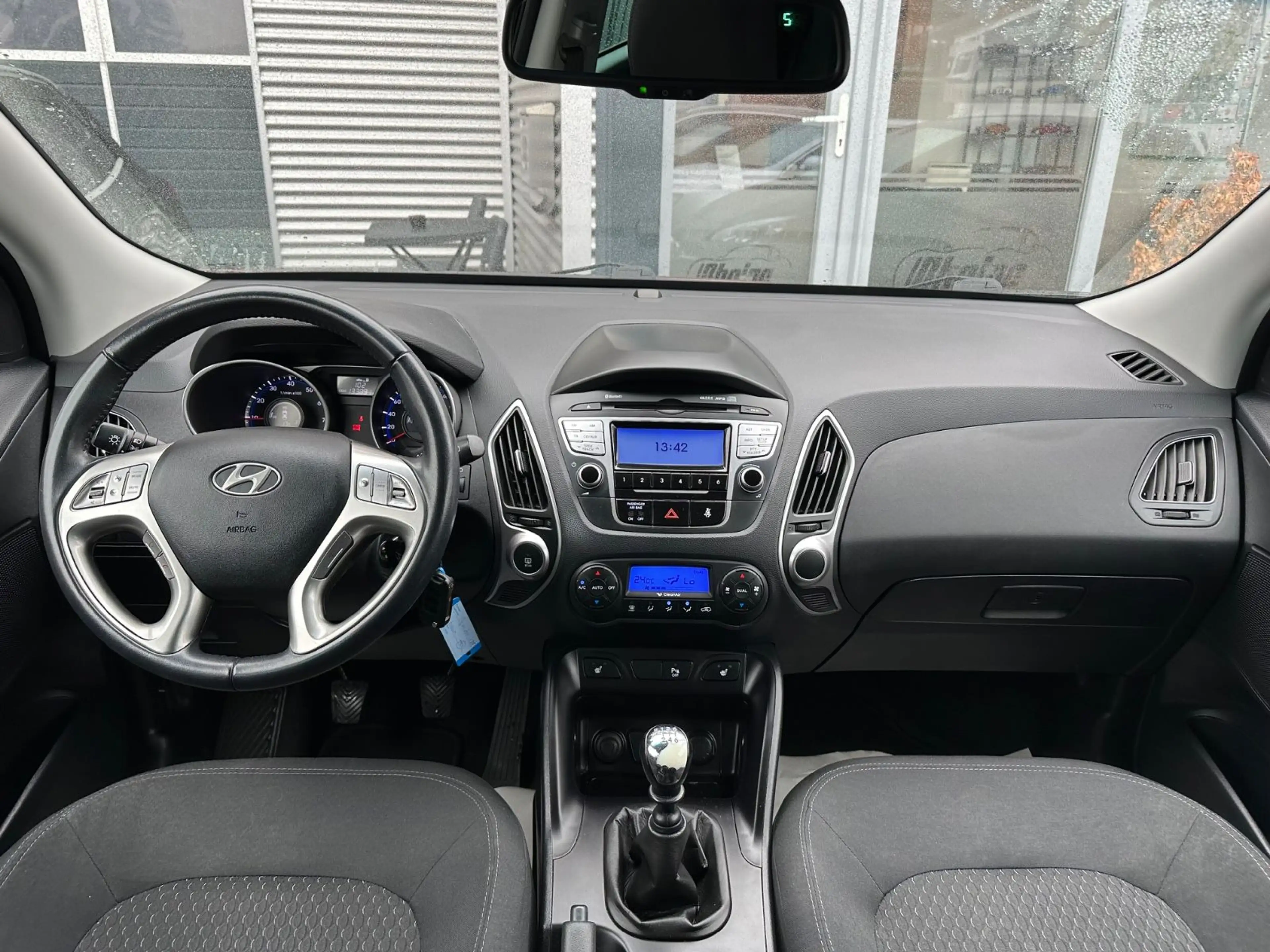 Hyundai iX35 5 Star Edition 2WD*PDC*4XSHZ*MFKL*RADIO* — photo 10