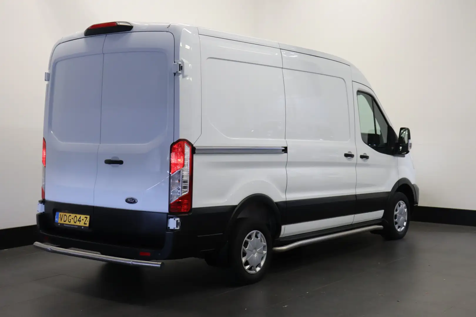 Ford Transit 2.0 TDCI L2H2 2x Schuifdeur EURO 6 - Airco - Cruis Wit - 2