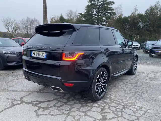 Land Rover Range Rover Sport view 4