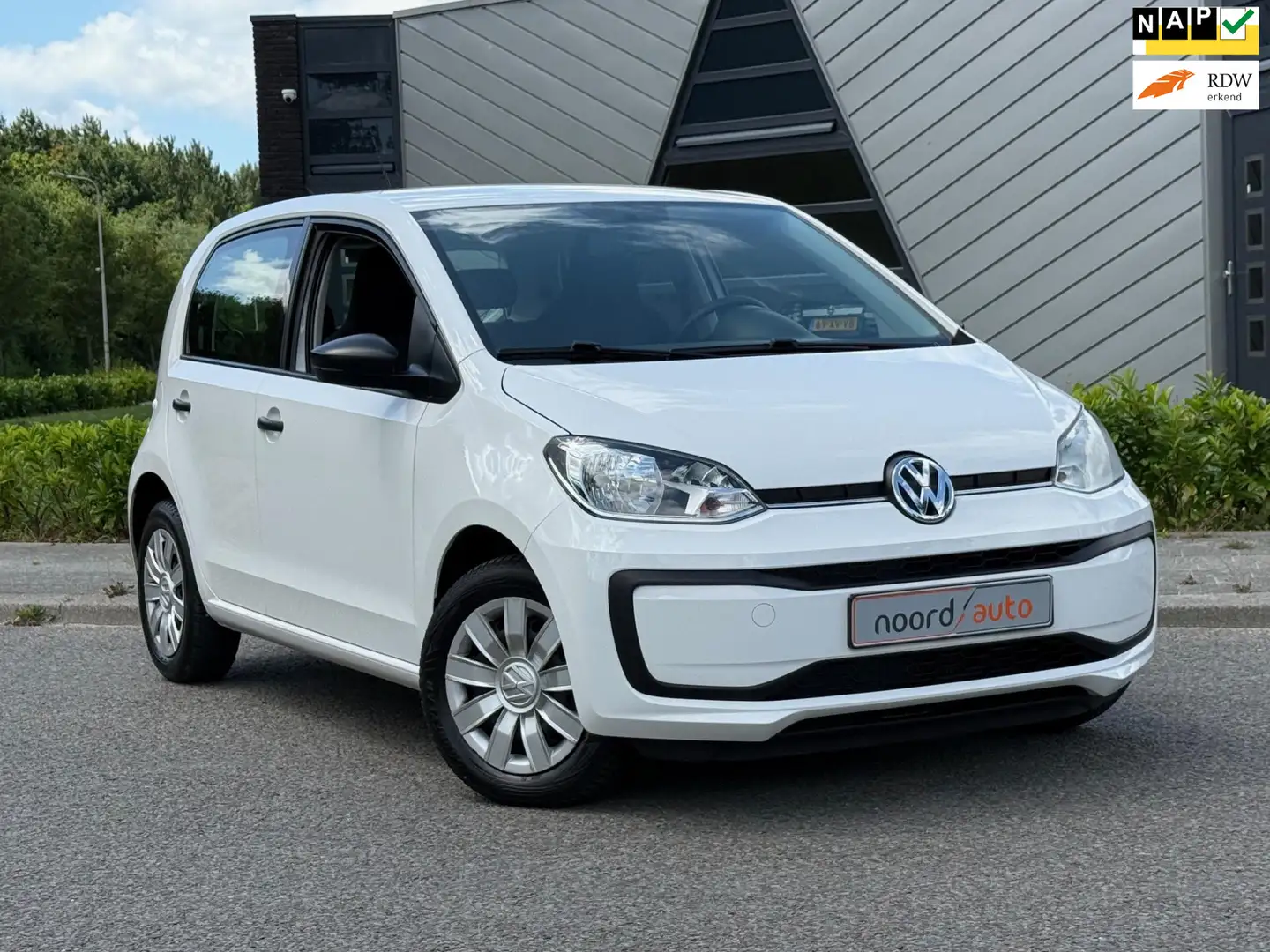 Volkswagen up! 1.0 | Radio | Zeer netjes | Wit - 1